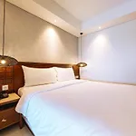 Pearl Nusa Dua Suite