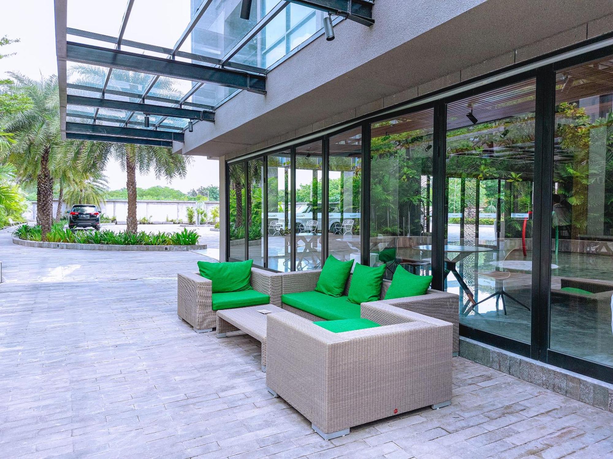 Pearl Apartment *
